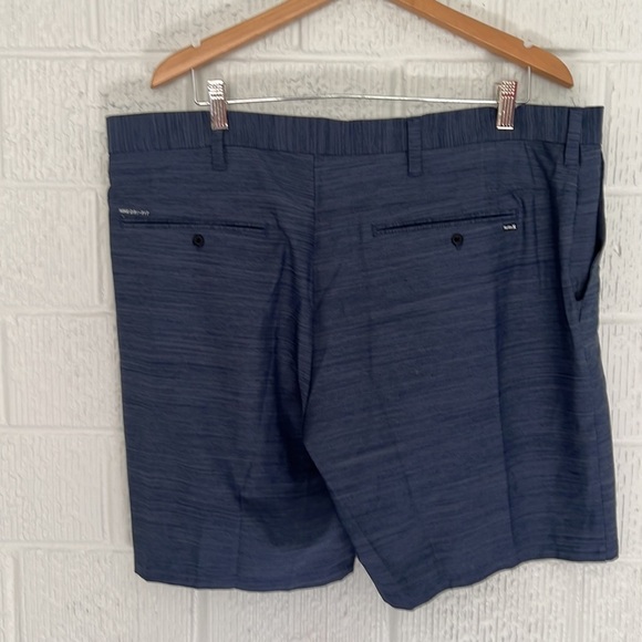 Hurley Nike Dri-Fit Cutback Walk shorts - Size 38” - Picture 4 of 10